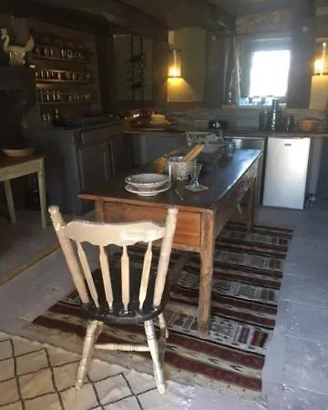 Beau 2 Bedroom/ensuite Gite, Southerly Courtyard Casa vacanze *