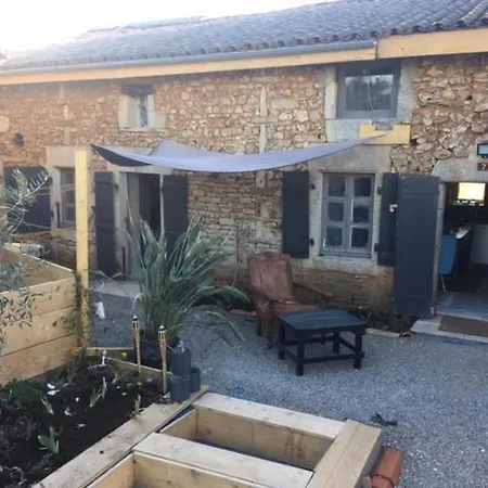 Casa vacanze Beau 2 Bedroom/ensuite Gite, Southerly Courtyard *