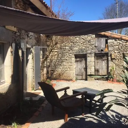 Beau 2 Bedroom/ensuite Gite, Southerly Courtyard