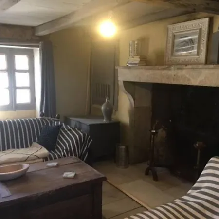 Beau 2 Bedroom/ensuite Gite, Southerly Courtyard *