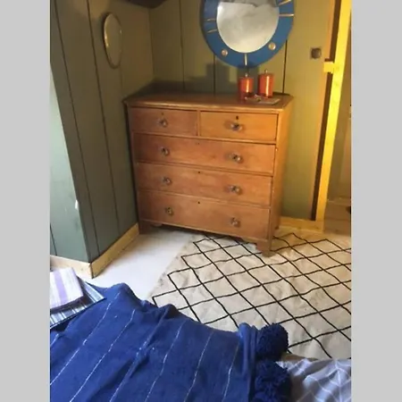 Beau 2 Bedroom/ensuite Gite, Southerly Courtyard * Nanteuil-en-Vallée